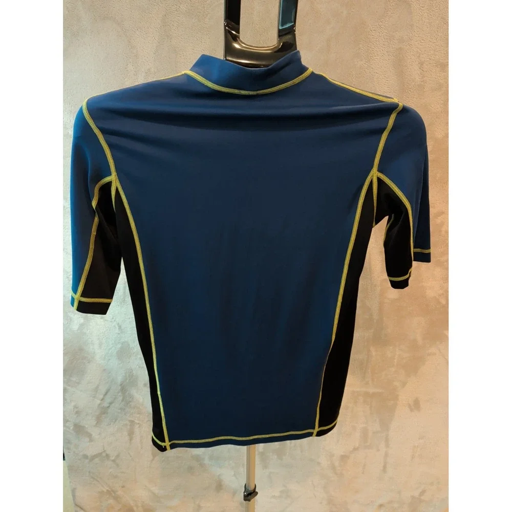 REI Kids Rash Guard XL 18 Blu Black Shark Graphic Short Sleeve Swim Shirt 793907